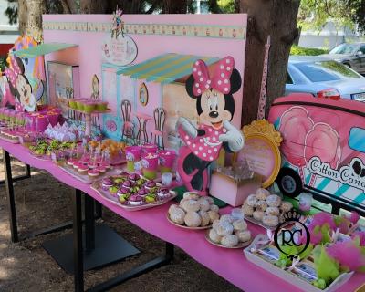 Στολισμός Βάπτισης με Θέμα Minnie Mouse Il Giardino Γουδί Κωδ 308, Roberto Creations,Θέμα Βάπτισης Minnie & Mickey Mouse,Στολισμός Βάπτισης, Στολισμός με θέματα, θεματικοί Στολισμοί Βάπτισης, Βάπτιση, Βαπτιστικά, Γάμος, Σετ Κουμπάρων, Προσκλητήρια βάπτισης, Candy Bar, Μπομπονιέρες βάπτισης, Σετ Κουτιά Βάπτισης,Βιβλία Ευχών Βάπτισης, Ρούχα Βάπτισης, Παπούτσια βάπτισης