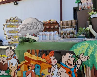 Στολισμός Βάπτισης με Θέμα Βάπτισης The Flintstones Κωδ 82208, Roberto Creations,Θέμα Βάπτισης The Flintstones,Στολισμός Βάπτισης με Θέμα The Flintstones Προφήτης Ηλίας Λόφος Χαϊδαρίου Κωδ 327,Στολισμός Βάπτισης, Στολισμός με θέματα, θεματικοί Στολισμοί Βάπτισης, Βάπτιση, Βαπτιστικά, Γάμος, Σετ Κουμπάρων, Προσκλητήρια βάπτισης, Candy Bar, Μπομπονιέρες βάπτισης, Σετ Κουτιά Βάπτισης,Βιβλία Ευχών Βάπτισης, Ρούχα Βάπτισης, Παπούτσια βάπτισης
